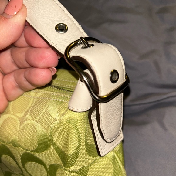 Coach Vintage Y2K F06044 Lime Green Baguette/Bag - Picture 8 of 9